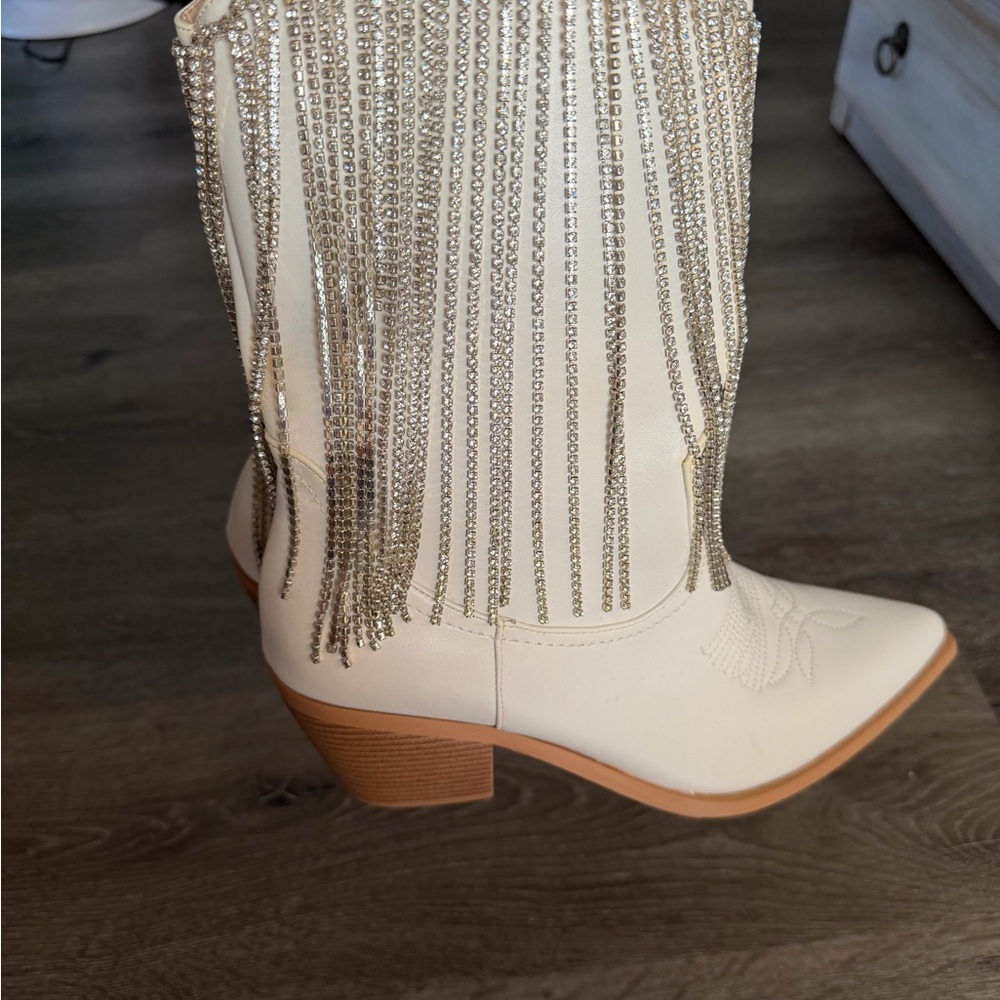 Azalea Wang Women's, Rhinestone Fringe, White Boots, 9.5